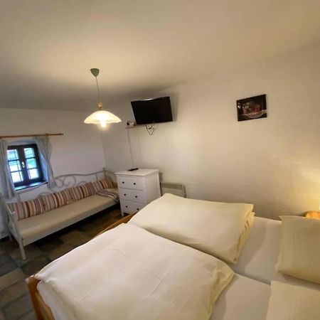 Apartments Mali Raj Dolenci エクステリア 写真