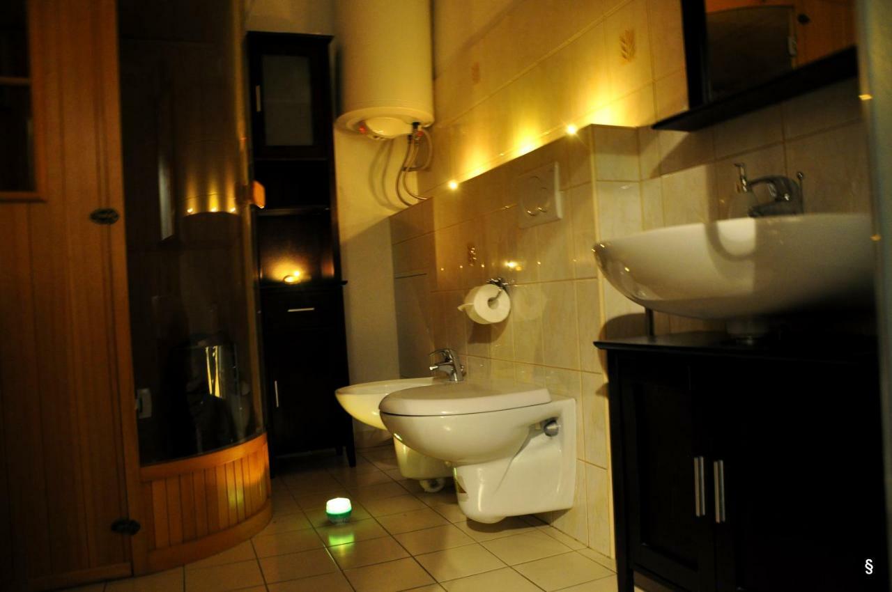 Apartments Mali Raj Dolenci エクステリア 写真