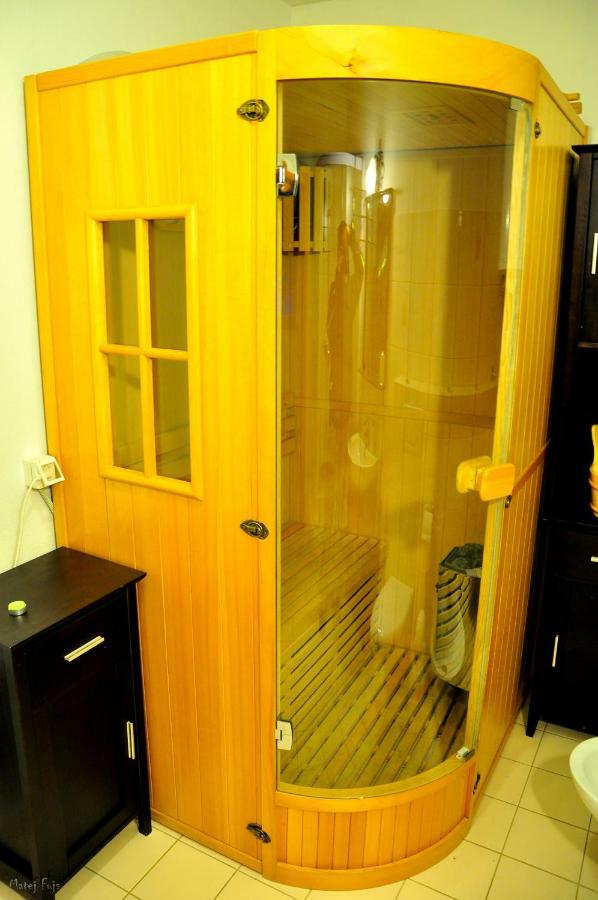 Apartments Mali Raj Dolenci エクステリア 写真